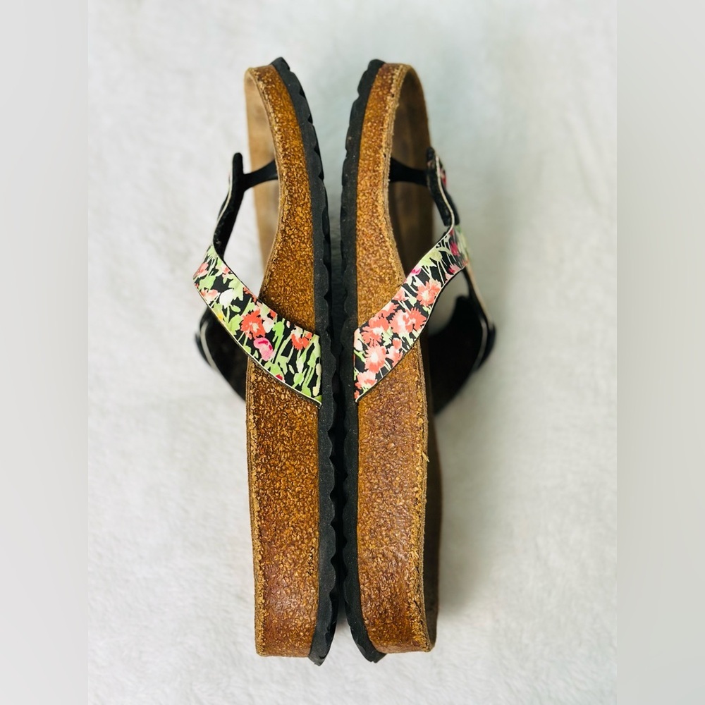 Papillio by Birkenstock Floral Thong Sandals Size 36 or Size 5 - Picture 3 of 6